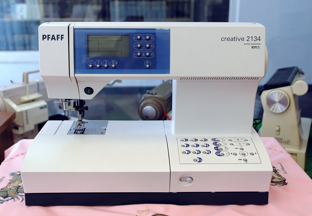 Nähmaschine Pfaff creative 2134